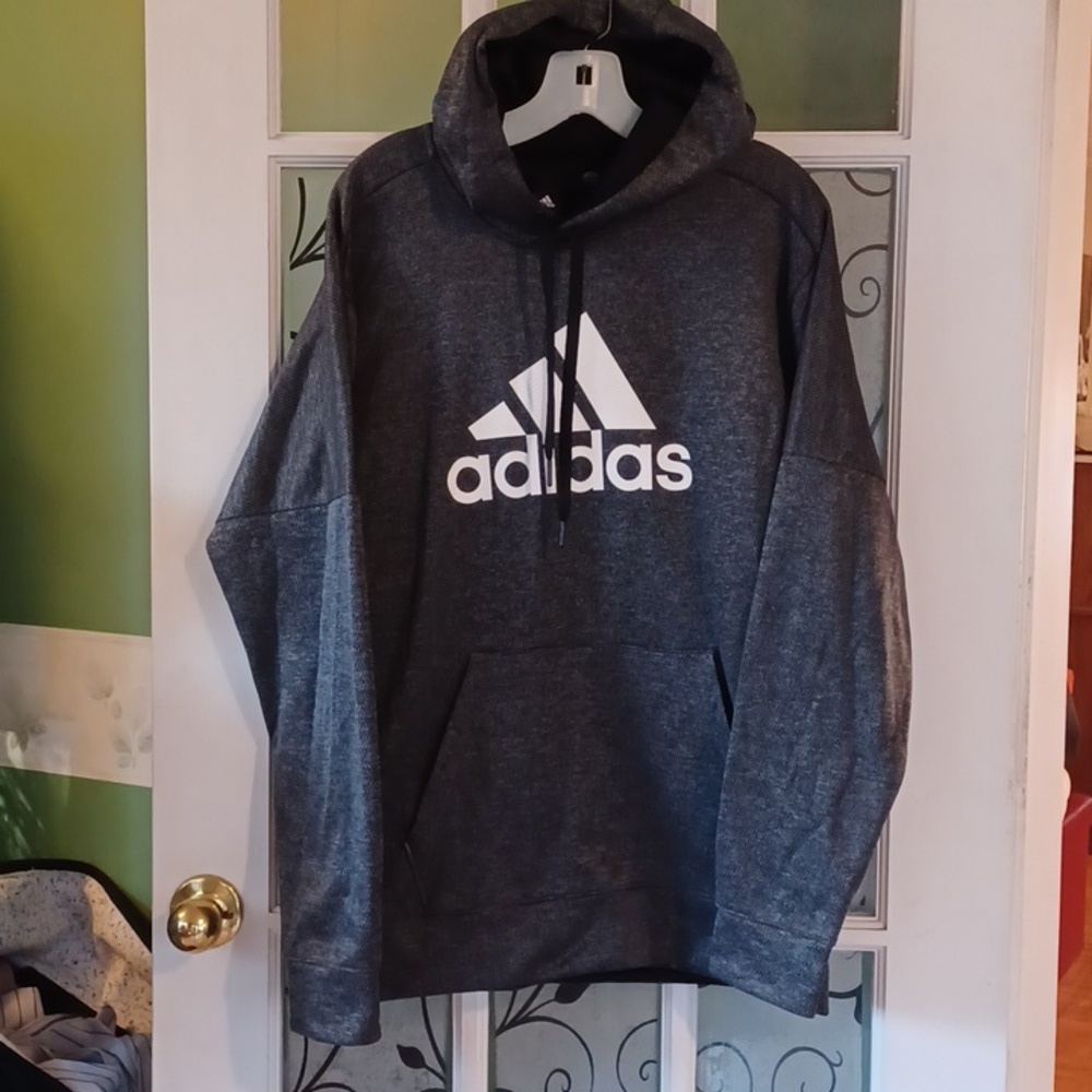 Adidas hoodie men's size medium gray new no tags